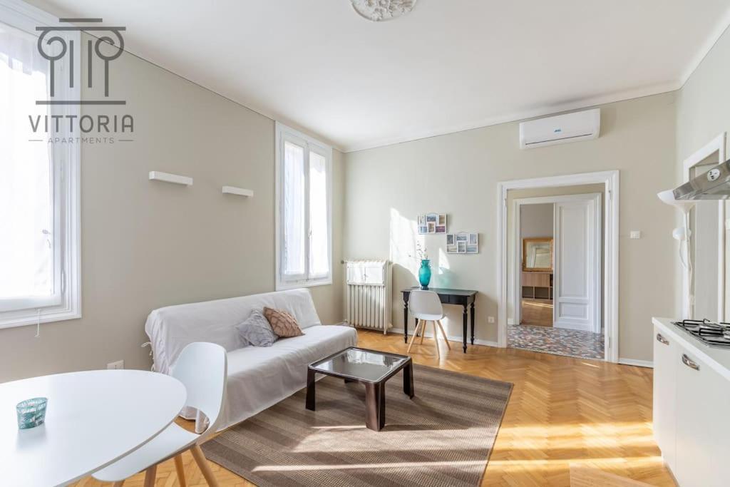 Vittoria Apartments: Viale Dante Βιτσέντζα Εξωτερικό φωτογραφία